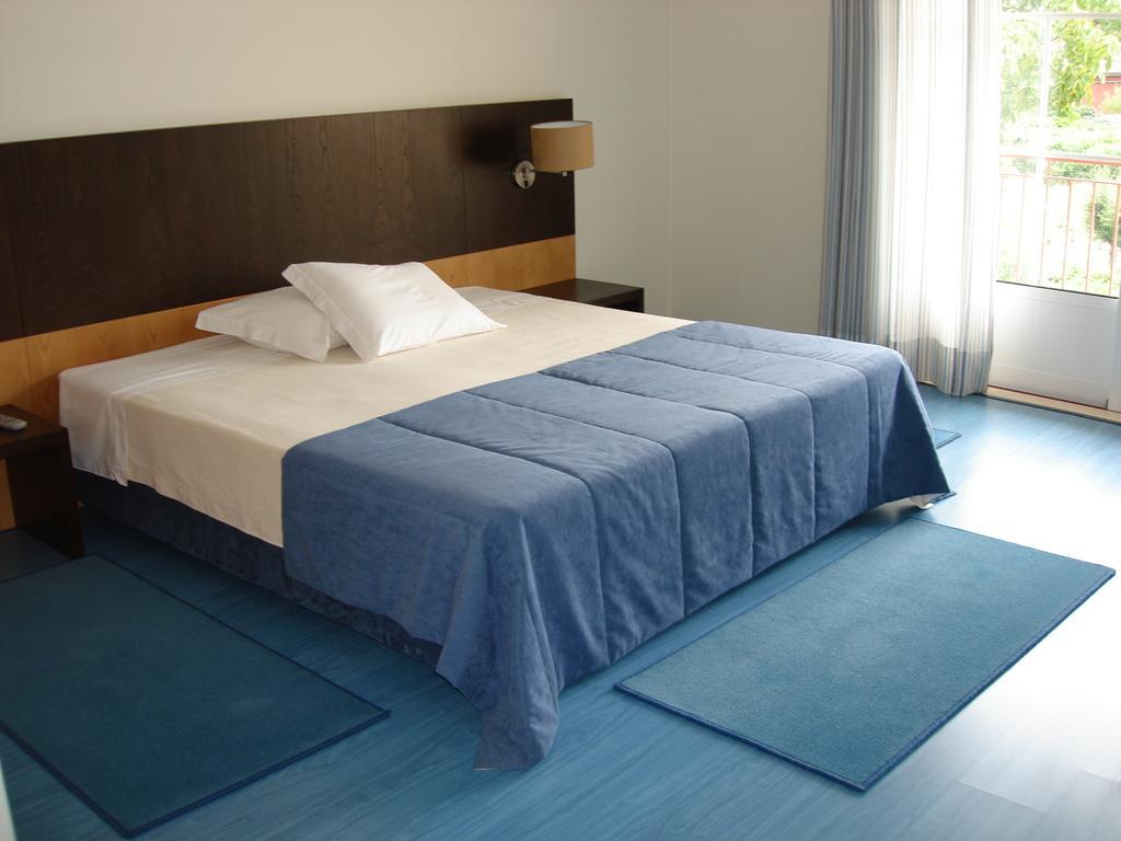 Hotel Rural Solar Das Freiras Фигейро-душ-Виньюш Номер фото